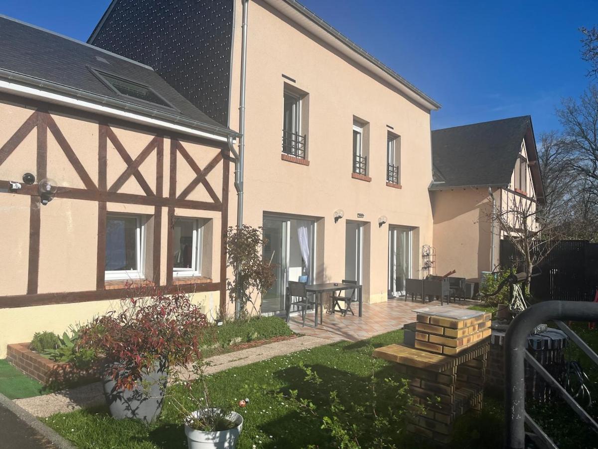 Gite 8 Personnes -4 Chambres-Parking Prive-Jardin-Rouen Est-Belbeuf ภายนอก รูปภาพ